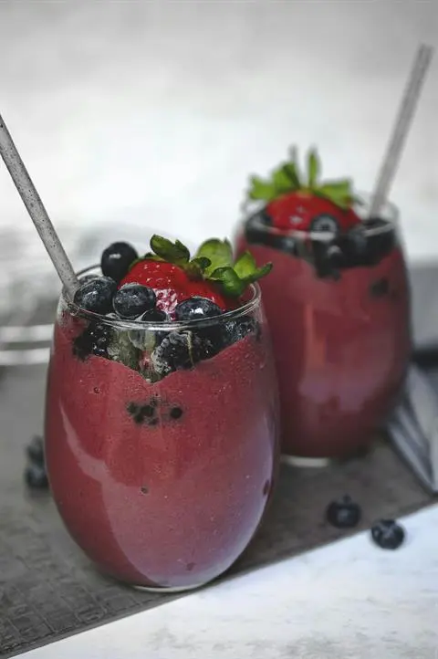 Creamy vanilla smoothie with fresh ingredients
